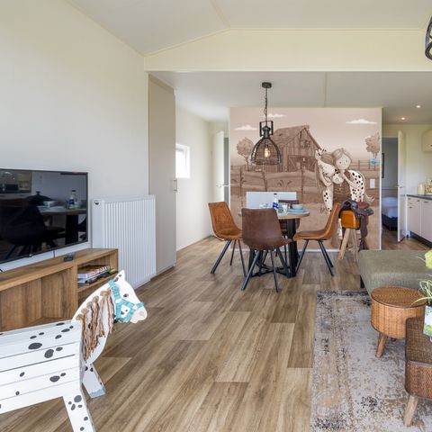 LODGE 4 personnes -  Stip le poney