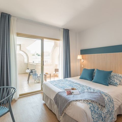 Chambre 3 personnes - Chambre d'hôtel standard C3