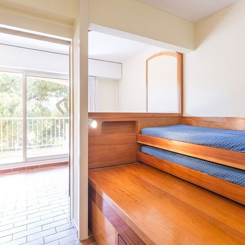 Appartement 6 personnes - 1 chambre - 1 coin - Nuit - Duplex