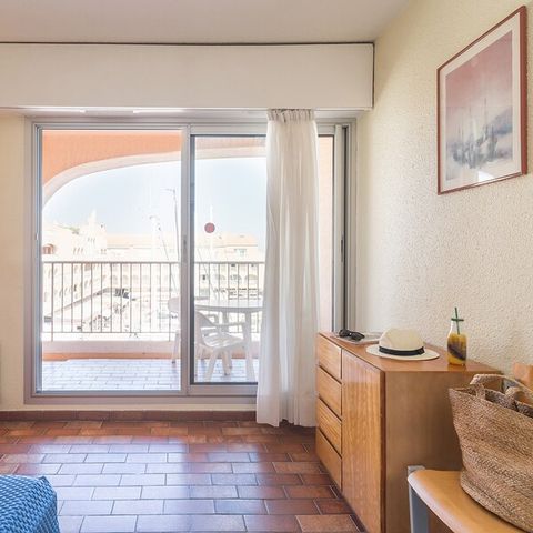 Appartement 6 personnes - 1 chambre - 1 coin - Nuit - Vue port