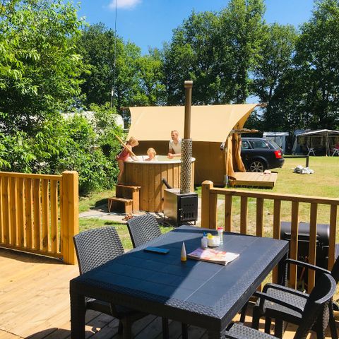 TENTE TOILE ET BOIS 6 personnes - Airlodge 2.0 Family Hot tub