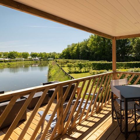 BUNGALOW 4 personnes - Cabane à poisson