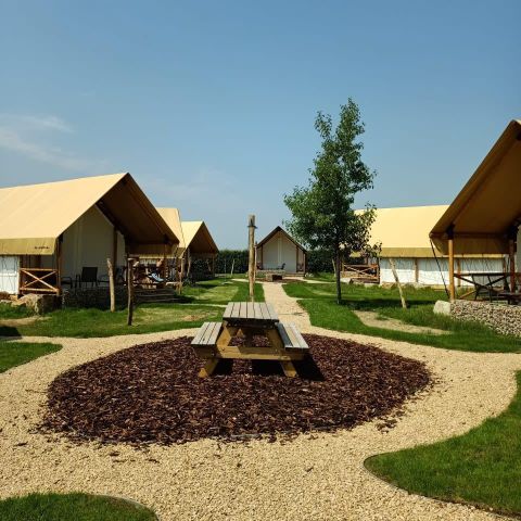 BUNGALOW TOILÉ 6 personnes - Papillio 4+2