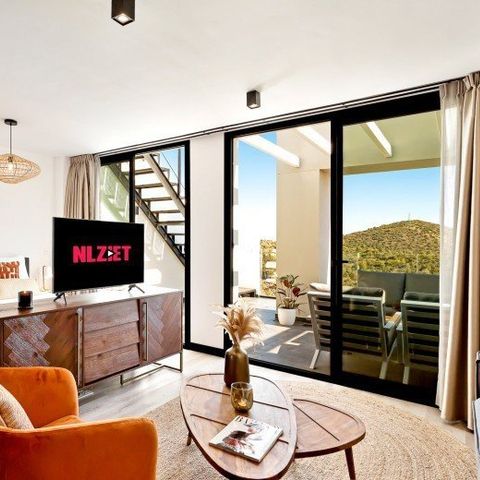 APPARTEMENT 4 personnes - loft avec solarium/terrasse et vue sur la mer