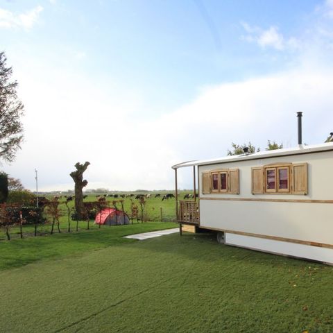 HÉBERGEMENT INSOLITE 4 personnes - Pipowagen