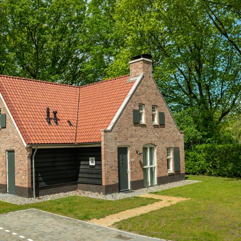 MAISON 8 personnes - 8C