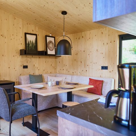 Hébergement 4 personnes - Maison de luxe dans les arbres avec toboggan