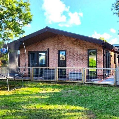 CHALET 6 personnes - Brick Lodge avec bain à remous