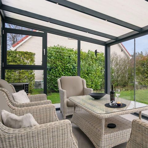 BUNGALOW 5 personnes - avec chambre de jardin luxueuse et vue sur l'étang de jeu