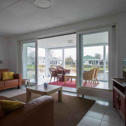 BUNGALOW 4 personnes - Solo