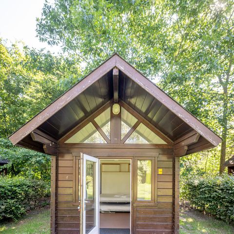 BUNGALOW 4 personnes - Cabane en rondins de base