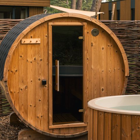 Lodge 2 personnes - Pavillon d'eau avec bain à remous et sauna