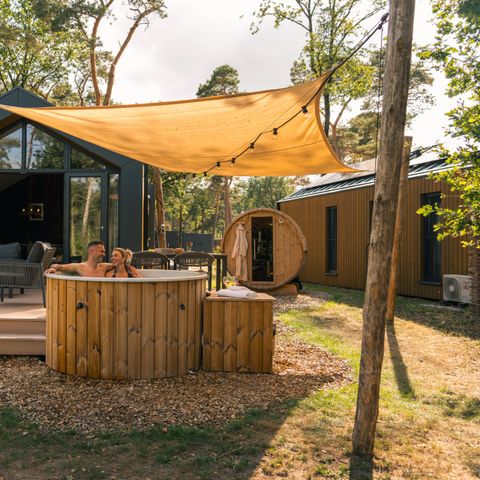 Lodge 6 personnes - Pavillon forestier avec bain à remous et sauna