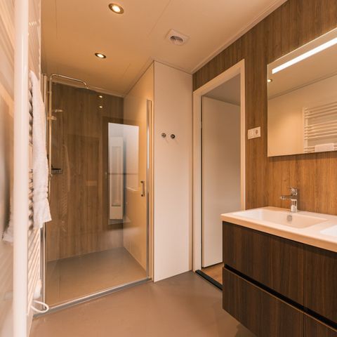 Lodge 2 personnes - Spa avec bain à remous et sauna intérieur
