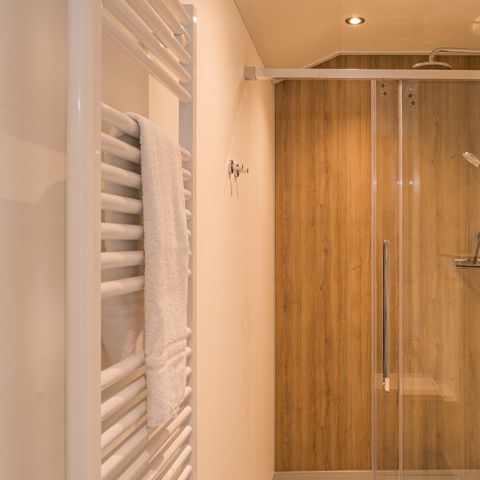 Lodge 2 personnes - Forestier avec bain à remous
