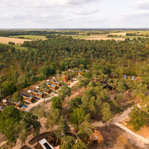 Lodge 4 personnes - Pavillon forestier avec bain à remous et sauna