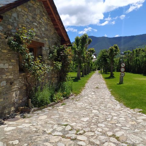 Camping Solau - Camping Lleida - Image N°2