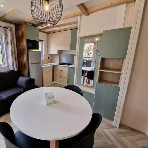 CHALET 4 personnes - Chalet Mimosa 3 Pièces 4 Personnes Climatisé + TV