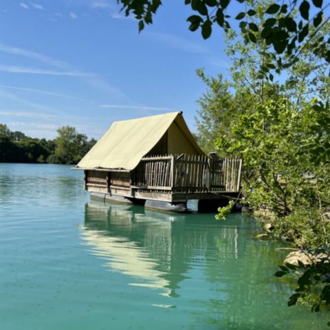 HÉBERGEMENT INSOLITE 2 personnes - Cabane du LAC flottante