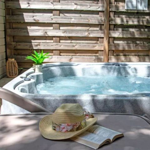 BUNGALOW 4 personnes - Cottage Romarin 3 Pièces 4 Personnes Climatisé Spa Privatif