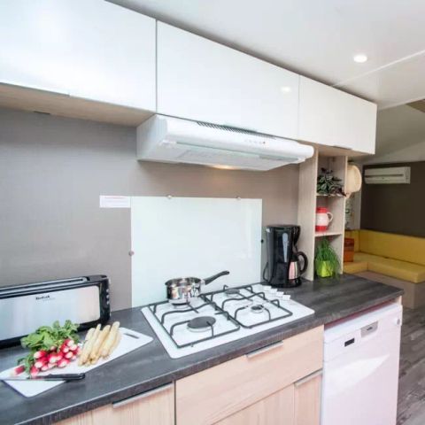 BUNGALOW 4 personnes - Cottage Romarin 3 Pièces 4 Personnes Climatisé Spa Privatif