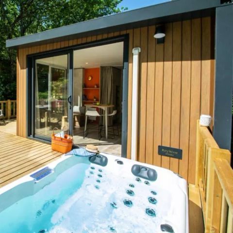 Mobilhome 2 personnes - Cottage Evasion 2 Pièces Climatisé Spa Privatif