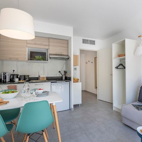 Studio 4 personnes - 1 zone de couchage - Terrasse ou balcon