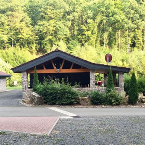 BUNGALOW 4 personnes - Au bord de l'étang