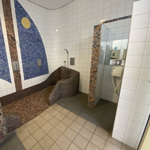 Emplacement - Équipé de série de sanitaires privés à proximité