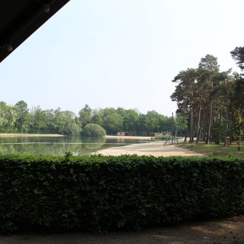 TENTE TOILE ET BOIS 4 personnes - avec unité sanitaire privée