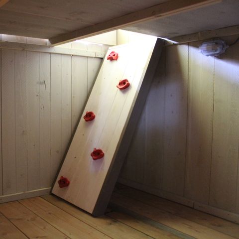 TENTE TOILE ET BOIS 6 personnes - y compris installations sanitaires + toboggan