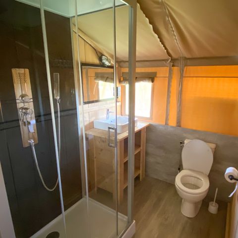 Tente en toile et en bois 6 personnes - y compris les installations sanitaires