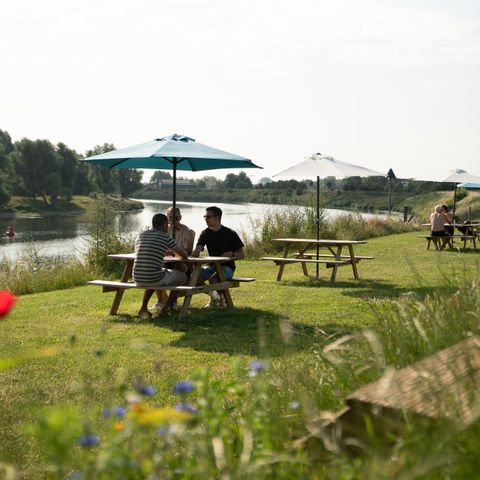 TENTE TOILE ET BOIS 6 personnes - Excellent Maaszicht