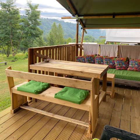 Tente en toile et en bois 6 personnes - y compris unité sanitaire privée