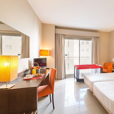 Chambre 2 personnes - BALCON - PETIT-DÉJEUNER INCLUS
