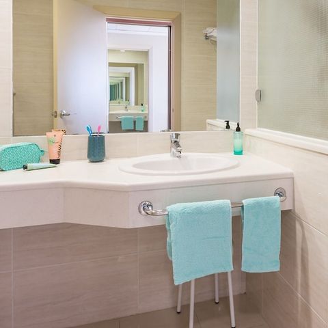 Chambre 3 personnes - CHAMBRE DOUBLELIT D'APPOINT-2 ADULTES+1 ENFANT(-12 ANS)- BALCON-VUE MER-PD INCL