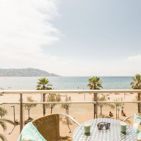 Chambre 1 personne - Balcon - Petit déjeuner inclus