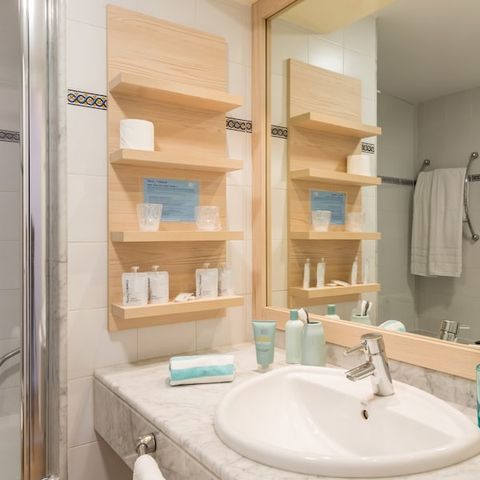 Chambre 1 personne - Balcon - Petit déjeuner inclus