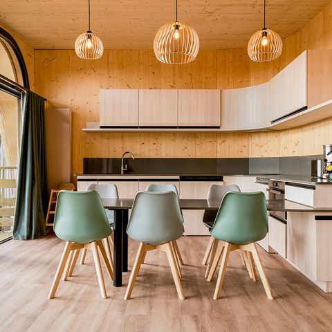 HÉBERGEMENT INSOLITE 6 personnes - Maison de l'arbre LG2241