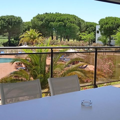 Appartement 6 personnes - 2 chambres - Vue piscine & golf – Loggia