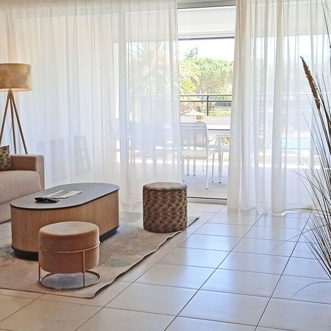 Appartement 6 personnes - 2 chambres - Vue piscine & golf – Loggia