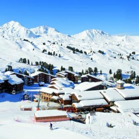 Pierre & Vacances Residence Les Chalets des Arolles - Camping Savoie - Image N°3