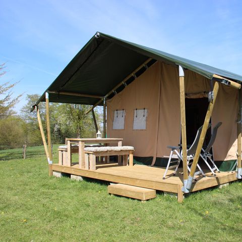 TENTE TOILE ET BOIS 6 personnes - avec toilettes privées