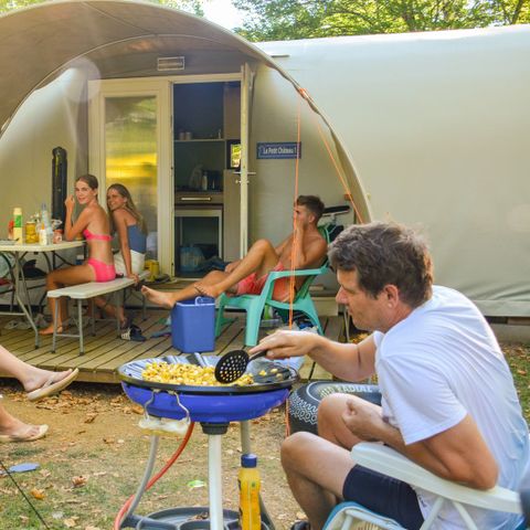 Bungalow toilé 6 personnes - Le Petit Château