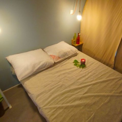 Bungalow toilé 6 personnes - Le Petit Château