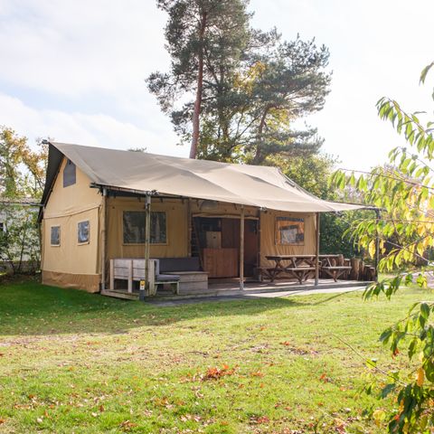 LODGE 8 personnes - Véranda du Lodge