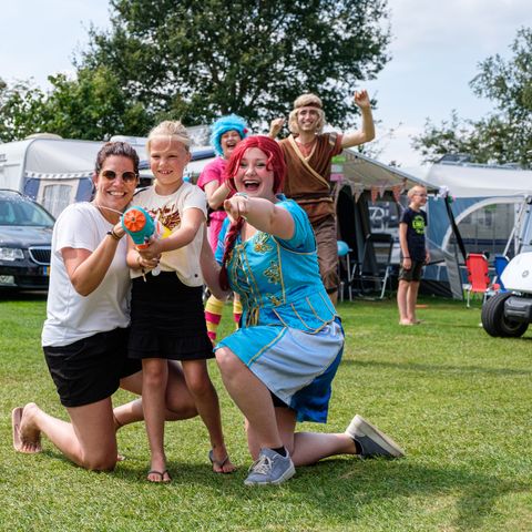 BUNGALOW 5 personnes - Caravane de tourisme