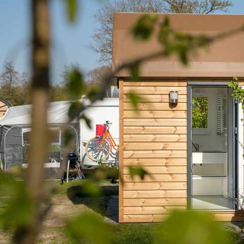 TENTE 6 personnes - Tente tunnel De Waard avec sanitaires privés