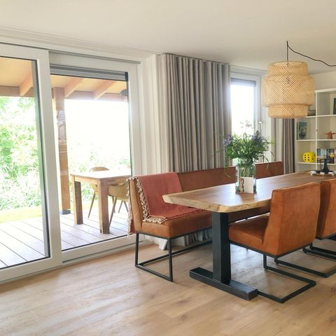 BUNGALOW 6 personnes - 82