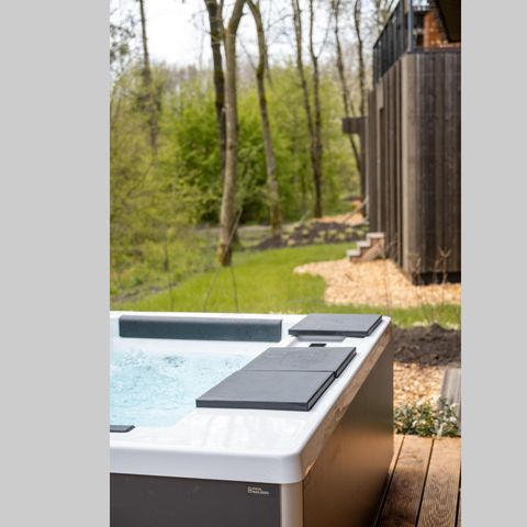 LODGE 4 personnes - Lodge Jacuzzi